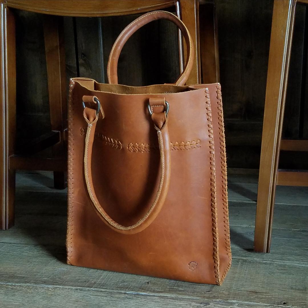 I1003 Braided Tote (Color: Whiskey)